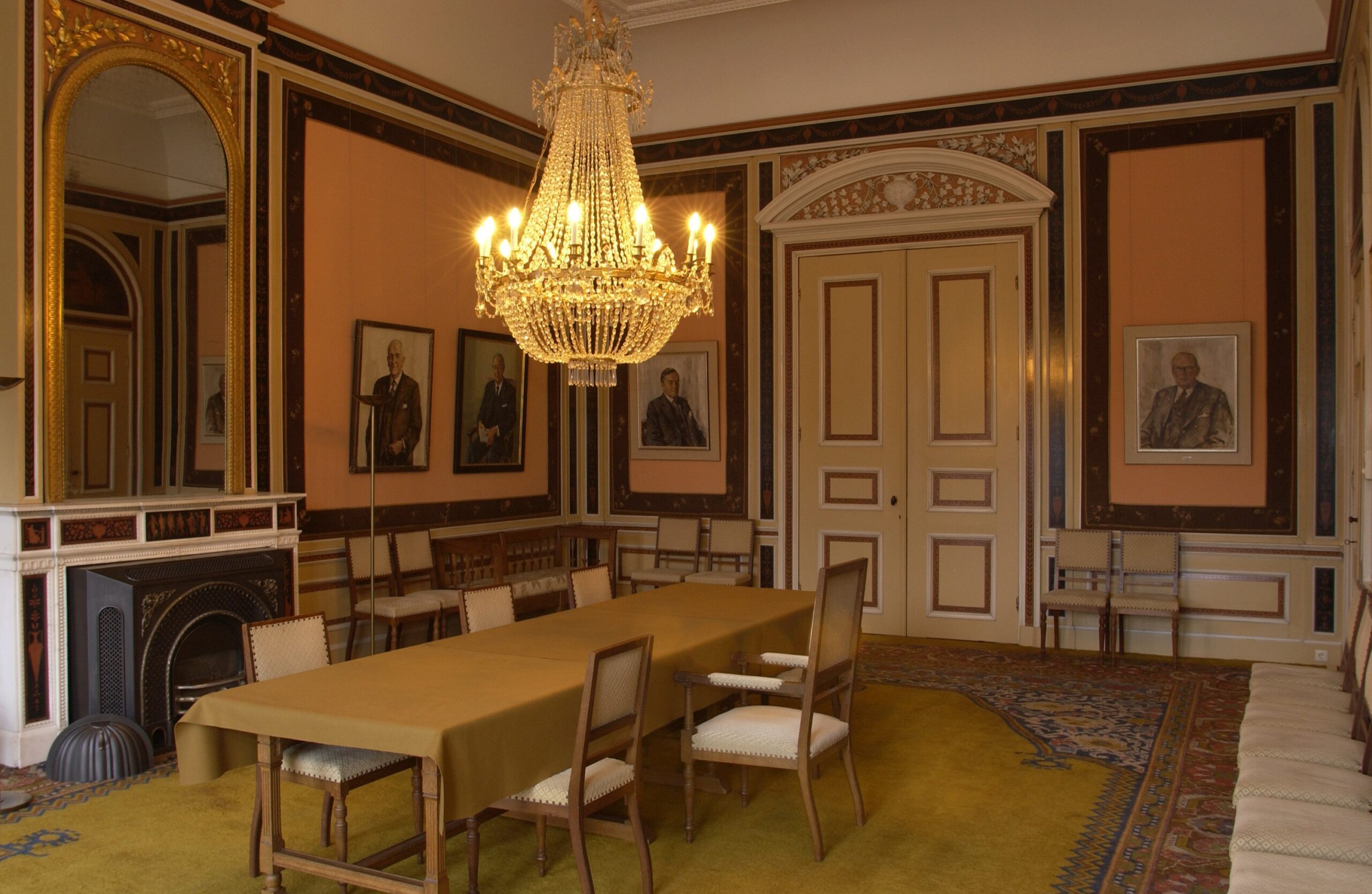 Hodshonhuis, De bestuurskamer